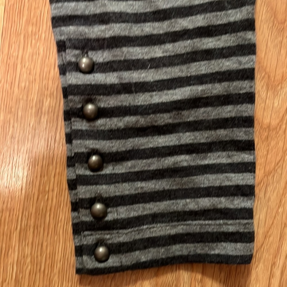 Gray Striped American Eagle Leggings - Picture 3 of 4